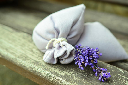 Astuce DIY : Sachets de lavande pour mieux dormir